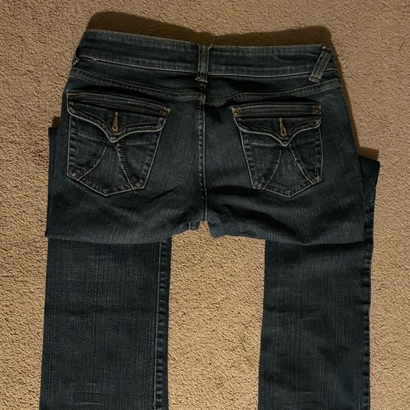 Delia’s “Reese” Jeans - Picture 3 of 5